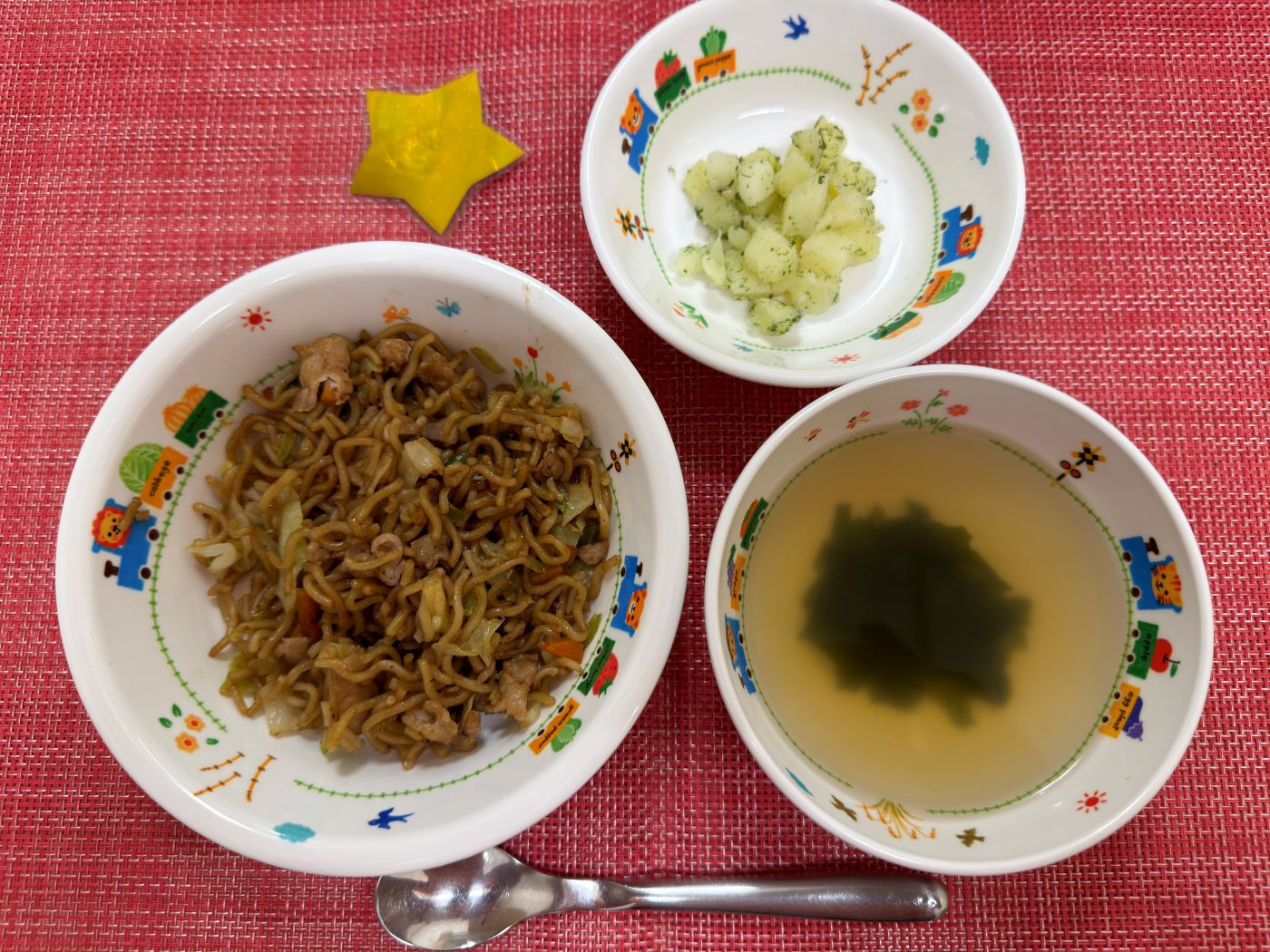 【6月17日㈬の給食・おやつ】