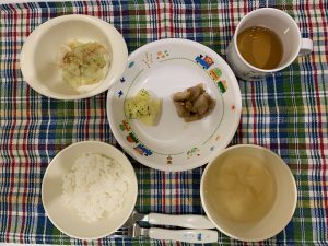 5月28日(土) の給食・おやつ