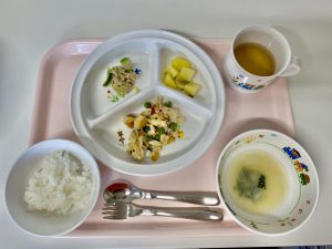 5月2日(月)の給食・おやつ