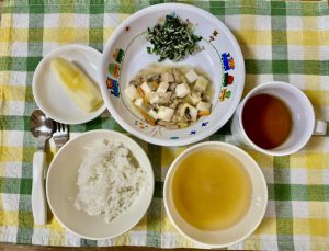 12月19日(月)の給食・おやつ