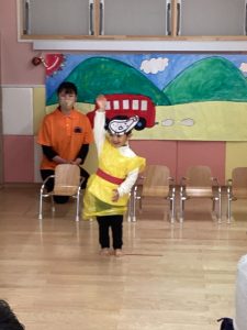 ☆親子発表会　いちご組　りんご組さん☆