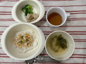 1月16日(月)の給食・おやつ