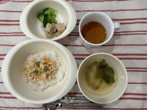1月4日(水)の給食・おやつ