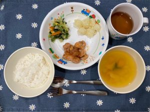 2月17日(金)の給食・おやつ