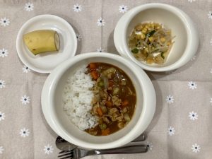 3月9日(木)の給食・おやつ