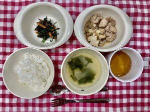4月8日（土）の給食・おやつ