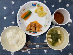 6月13日(火)の給食・おやつ