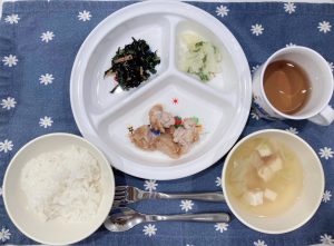 7月25日（火）の給食・おやつ