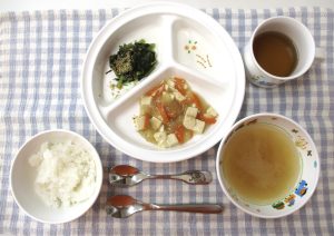 10月24日（火）の給食・おやつ