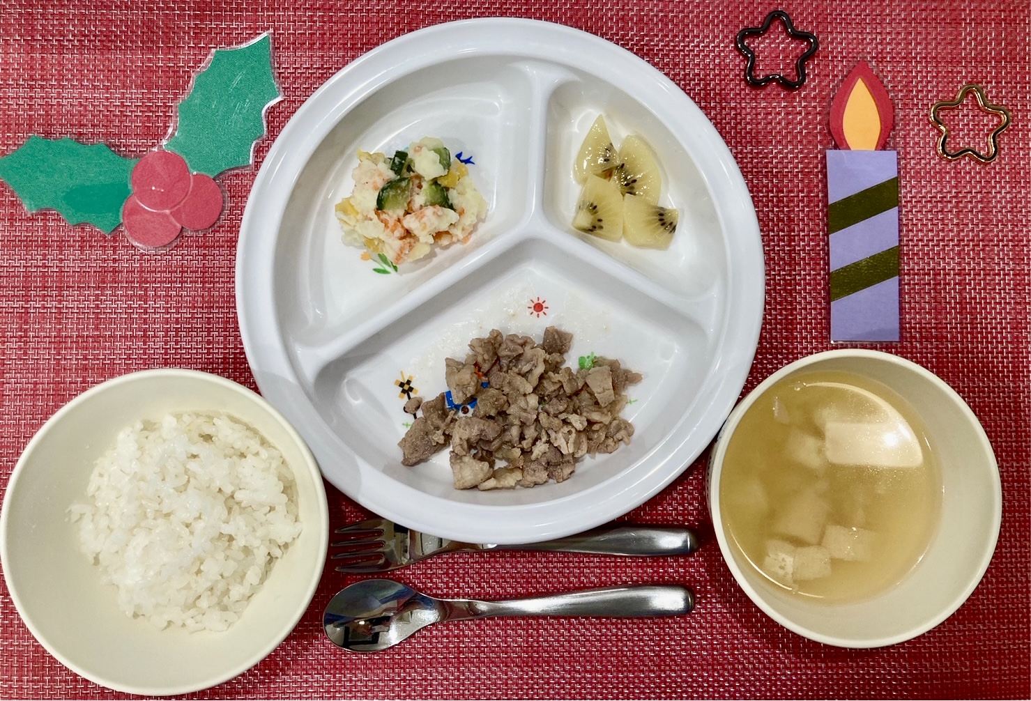 12月12日(火)の給食・おやつ