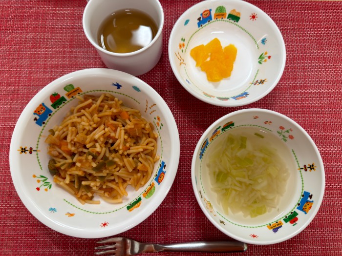 【12月8日㈪の給食・おやつ】