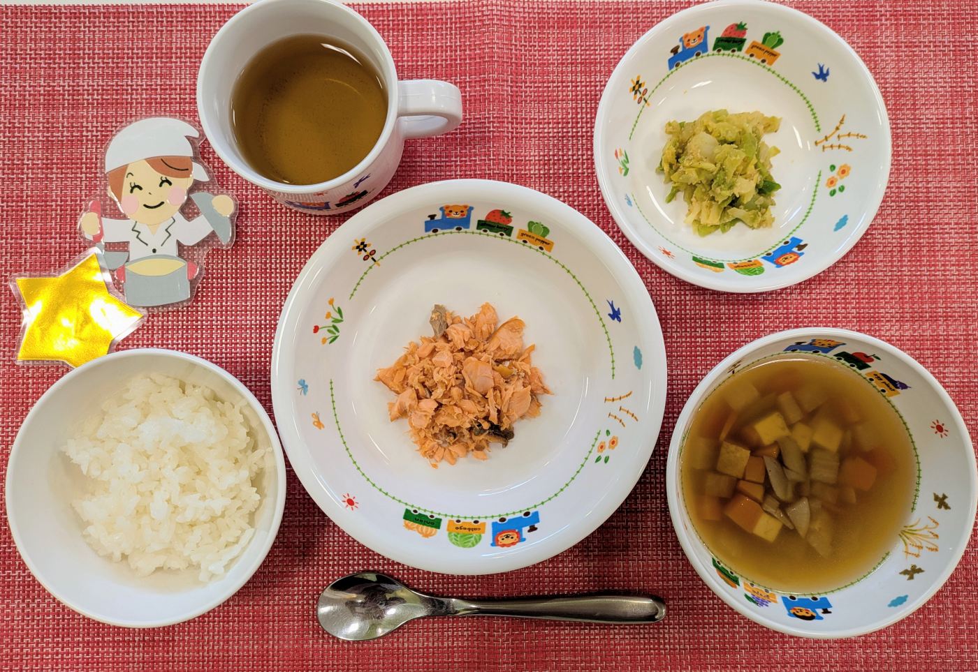 【2月13日㈮の給食・おやつ】