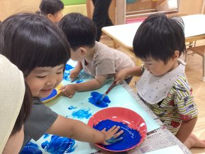 絵の具遊びをしたよ
