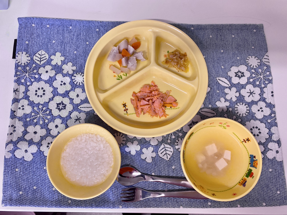 5月10日(火)の給食・おやつ