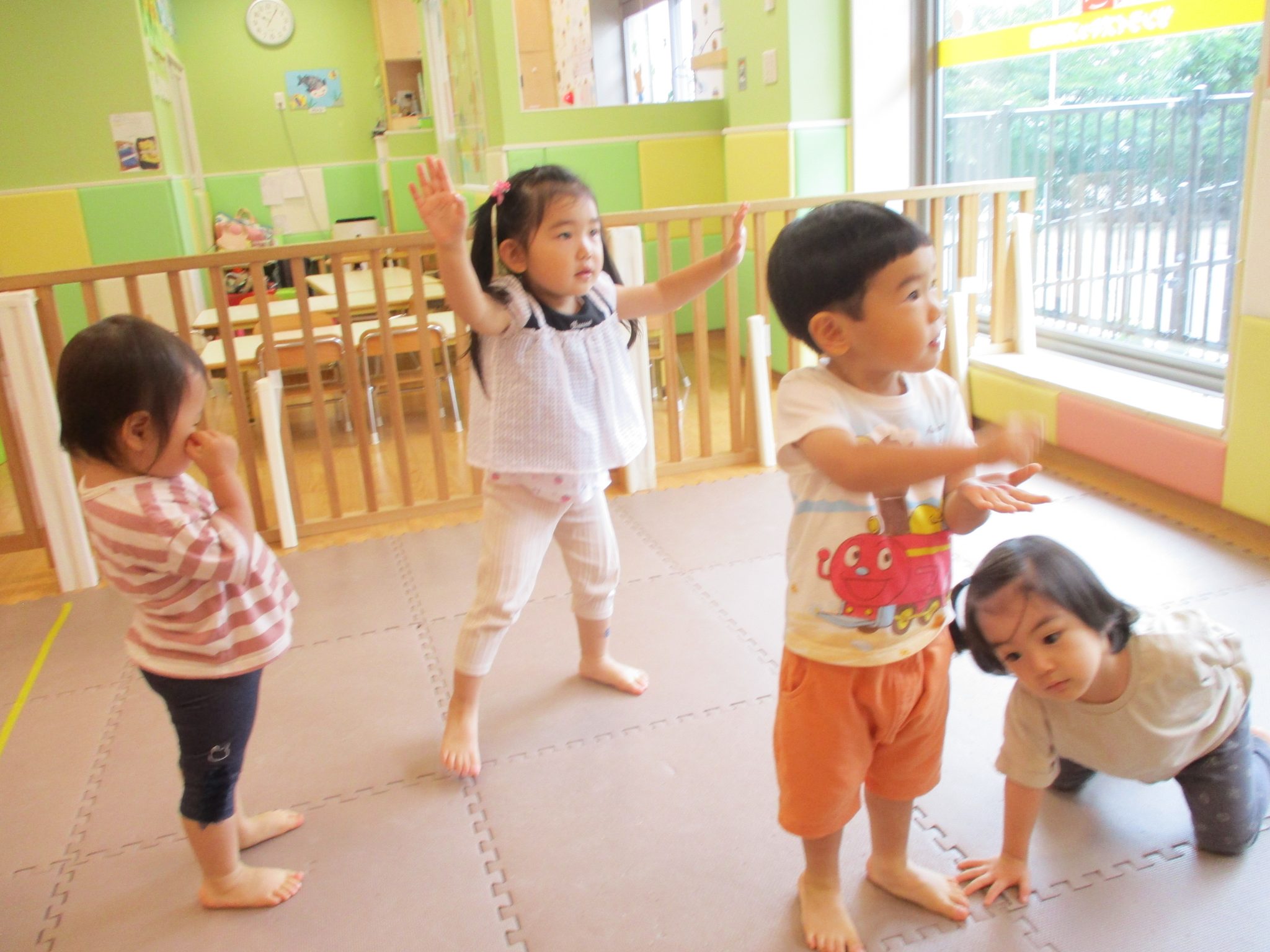 絵本紹介「こんどは、なにはこんでるの？」