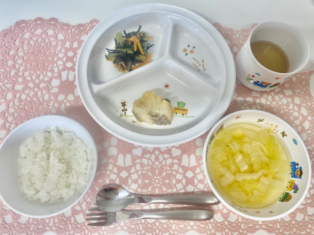 10月4日（火）の給食・おやつ