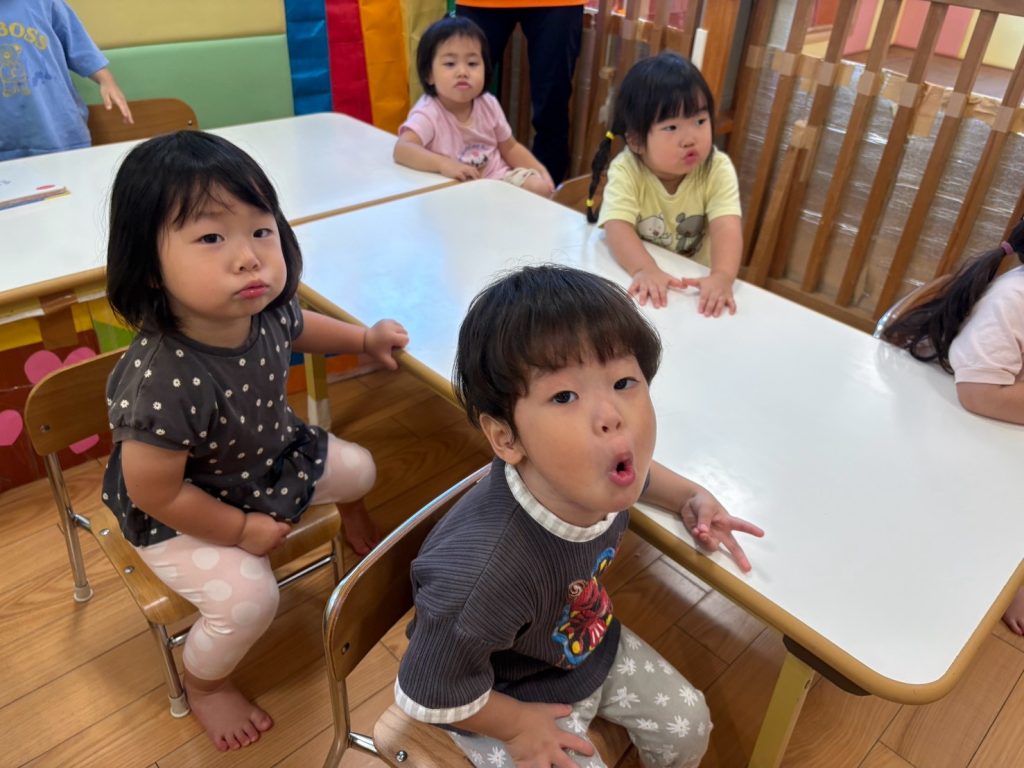 絵本ブログ「３びきのこぶた」